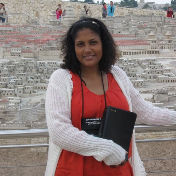 Meet your Posher, Josefina - Picture 1 of 1